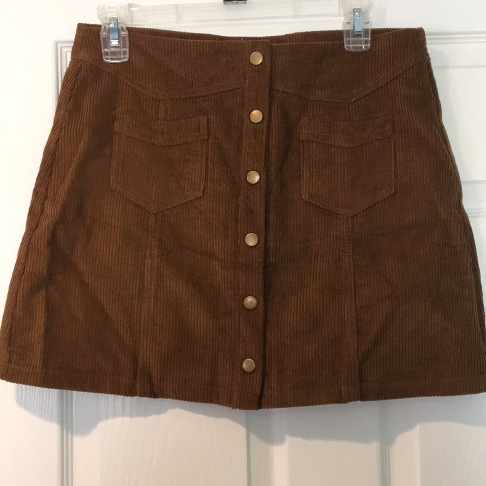 Brown high wasted skirt